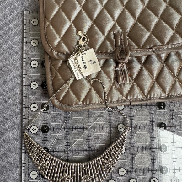 Vintage Brighton Bib Choker New with Tag, Quilted Pouch, Floral Motif - Picture 10 of 11